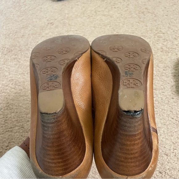 Tory Burch Peep Toe Brown / Tan Leather Wedges SIZE 8.5 - Picture 7 of 9